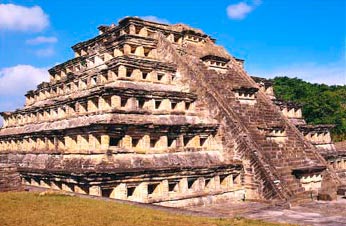 Пирамида ниш. Веракрус, Мексика - www.Arhitekto.ru